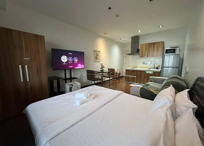 D-studio,best Sunset Pool,luxury,hotel Style Apartment Manila